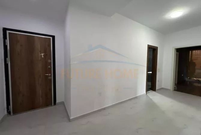 Shtepi ne shitje Apartament ne Tirane, 2+1, Mobilimi Bosh, pa mobiluar, Pagesa 255,000  Euro.