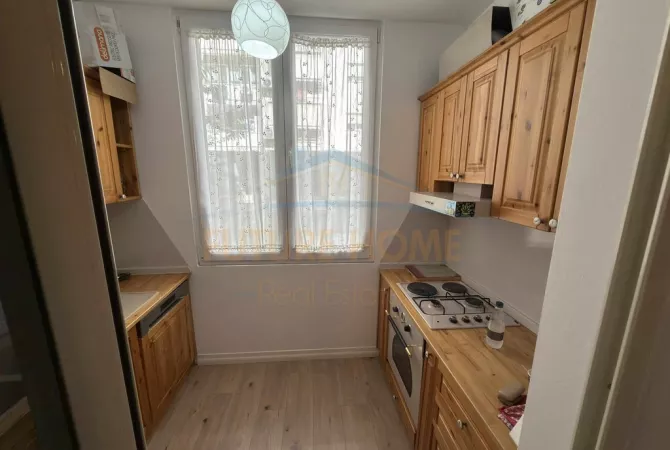Shtepi ne shitje 2+1 ne Tirane - 165,000 Euro