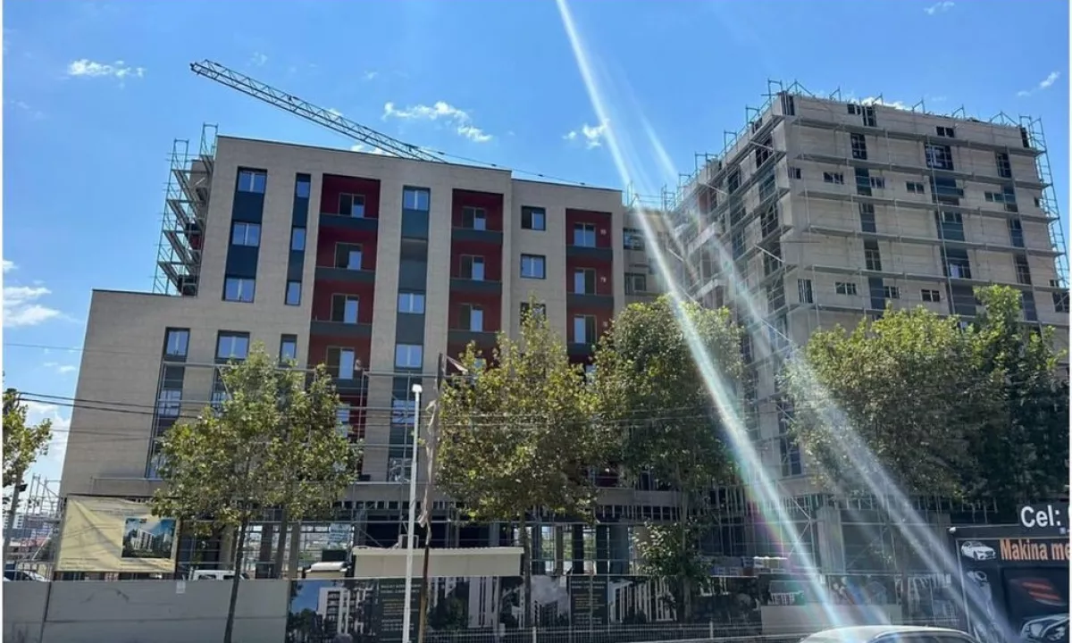 Shtepi ne shitje Apartament ne Tirane, 1+1, Mobilimi Bosh, pa mobiluar, Pagesa 91,500  Euro.