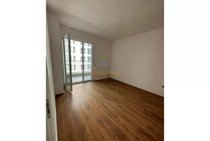 Shtepi ne shitje Apartament ne Tirane, 2+1, Mobilimi Bosh, pa mobiluar, Pagesa 110,000  Euro.