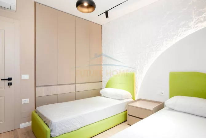 Shtepi ne shitje Apartament ne Tirane, 2+1, Mobilimi E mobiluar, Pagesa 210,000  Euro.