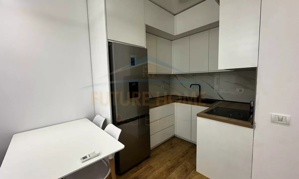 Shtepi ne shitje Apartament ne Tirane, 1+1, Mobilimi E mobiluar, Pagesa 145,000  Euro.