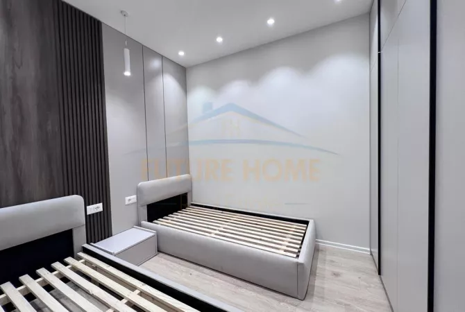 Shtepi ne shitje Apartament ne Tirane, 2+1, Mobilimi E mobiluar, Pagesa 237,000  Euro.