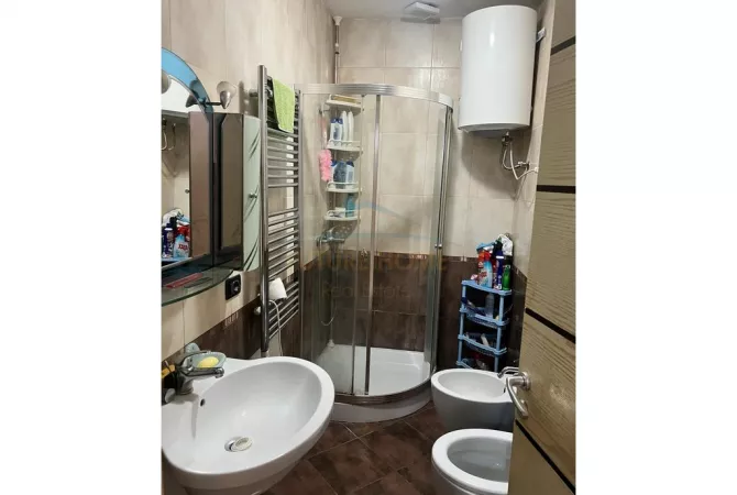 Shtepi ne shitje 2+1 ne Tirane - 165,000 Euro