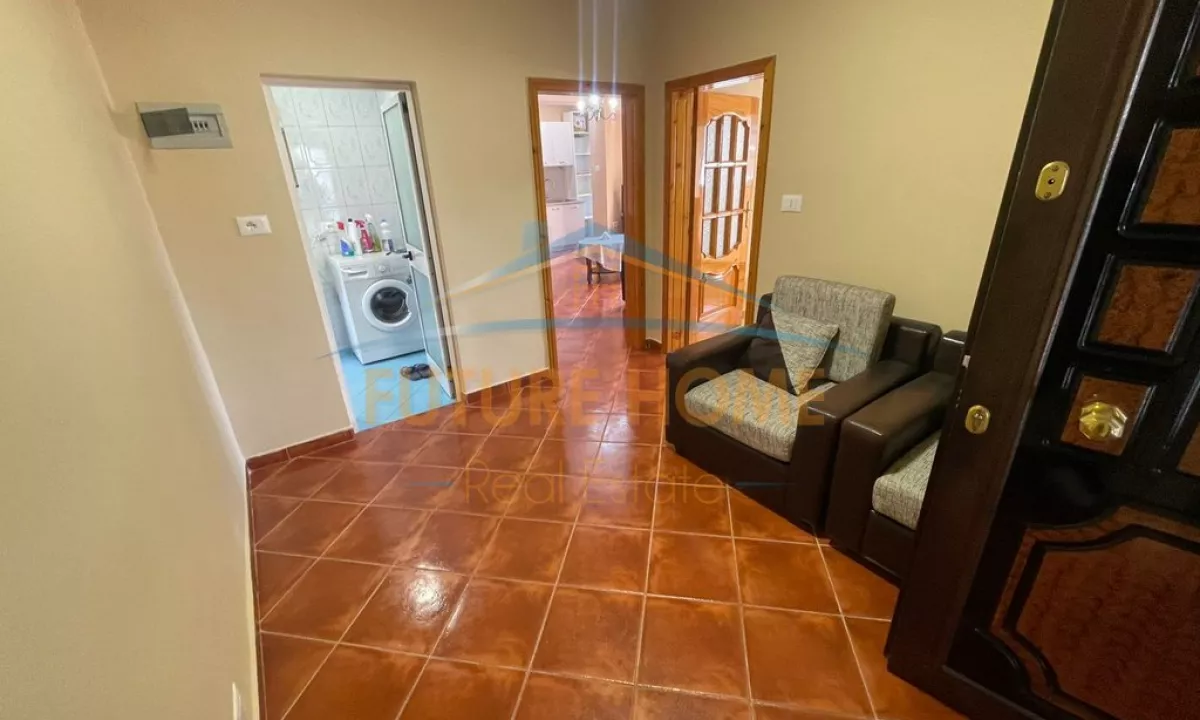 Shtepi ne shitje Apartament ne Tirane, 1+1, Mobilimi E mobiluar, Pagesa 138,000  Euro.