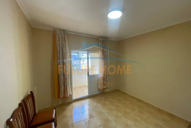 Shtepi ne shitje Apartament ne Tirane, 1+1, Mobilimi E mobiluar, Pagesa 138,000  Euro.