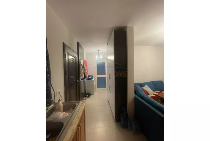 Shtepi ne shitje Apartament ne Tirane, 1+1, Mobilimi E mobiluar, Pagesa 85,000  Euro.