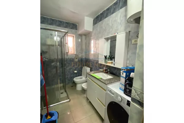 Shtepi ne shitje Apartament ne Tirane, 1+1, Mobilimi E mobiluar, Pagesa 147,000  Euro.