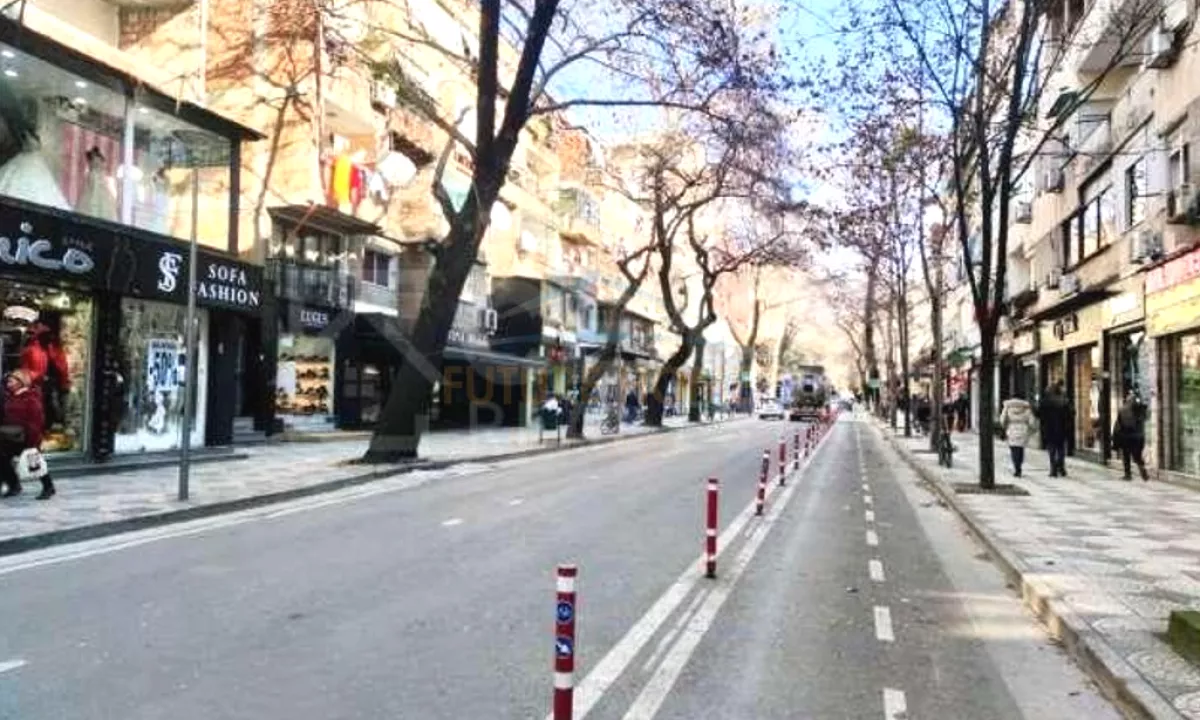 Shitet, Ambient, Myslym Shyri