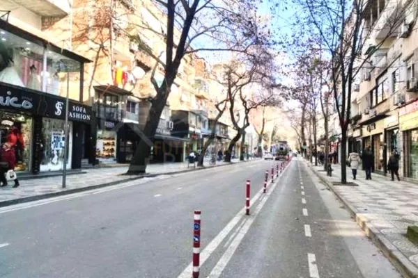 Shitet, Ambient, Myslym Shyri