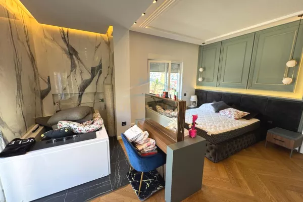 Shtepi ne shitje Apartament ne Tirane, 2+1, Mobilimi E mobiluar, Pagesa 370,000  Euro.