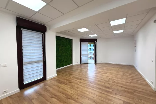 Business Property for Rent 3+1 in Tirana - 2,000 Euro