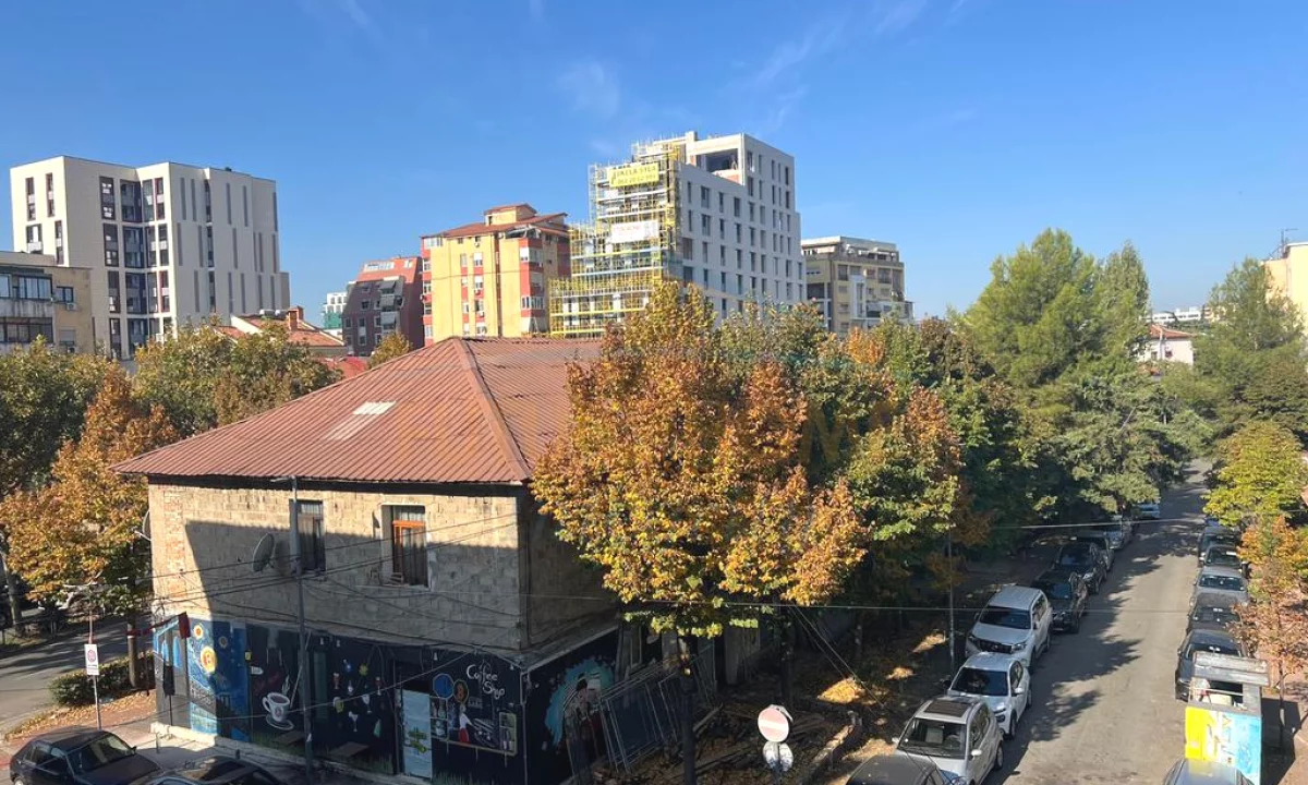 Apartament me qira per Zyra, Stadiumi Dinamo