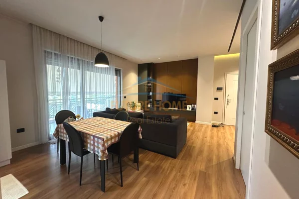 Shtepi ne shitje Apartament ne Tirane, 2+1, Mobilimi E mobiluar, Pagesa 440,000  Euro.