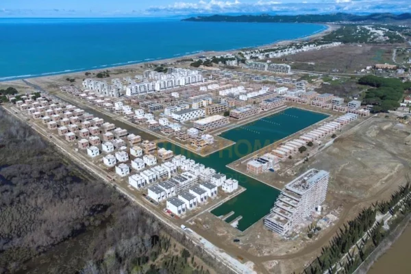 Shtepi ne shitje 2+1 ne Durres - 450,000 Euro