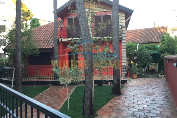 Shtepi ne shitje 4+1 ne Durres - 370,000 Euro