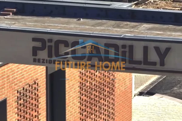 Shitet, Vilë individuale, Piccadilly Residence, Tiranë.