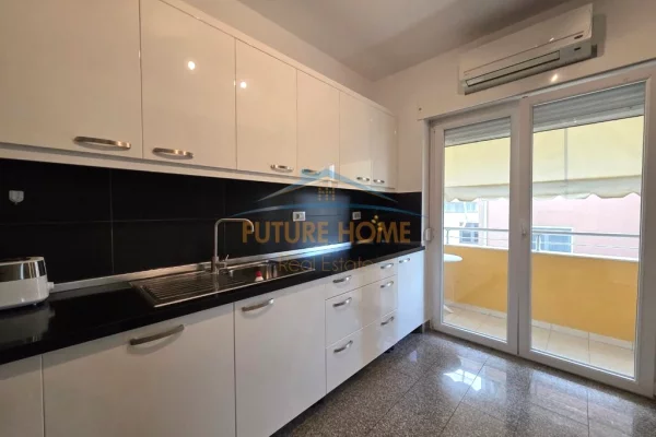 Shtepi ne shitje Apartament ne Tirane, 1+1, Mobilimi E mobiluar, Pagesa 650,000  Euro.