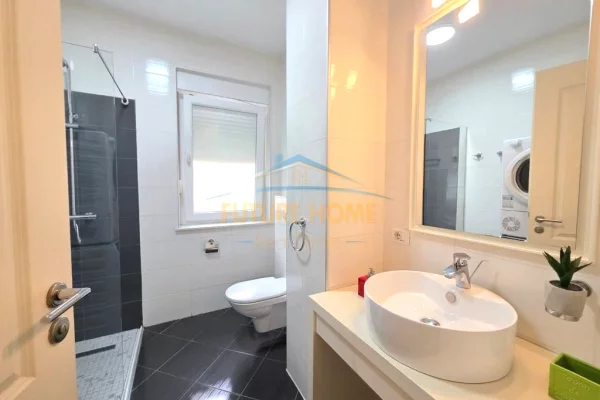 Shtepi ne shitje Apartament ne Tirane, 1+1, Mobilimi E mobiluar, Pagesa 650,000  Euro.