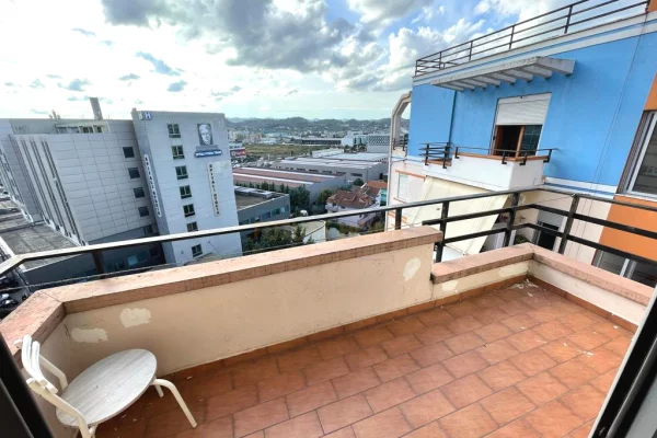 Apartament 1+1, Kthesa e Kamzes