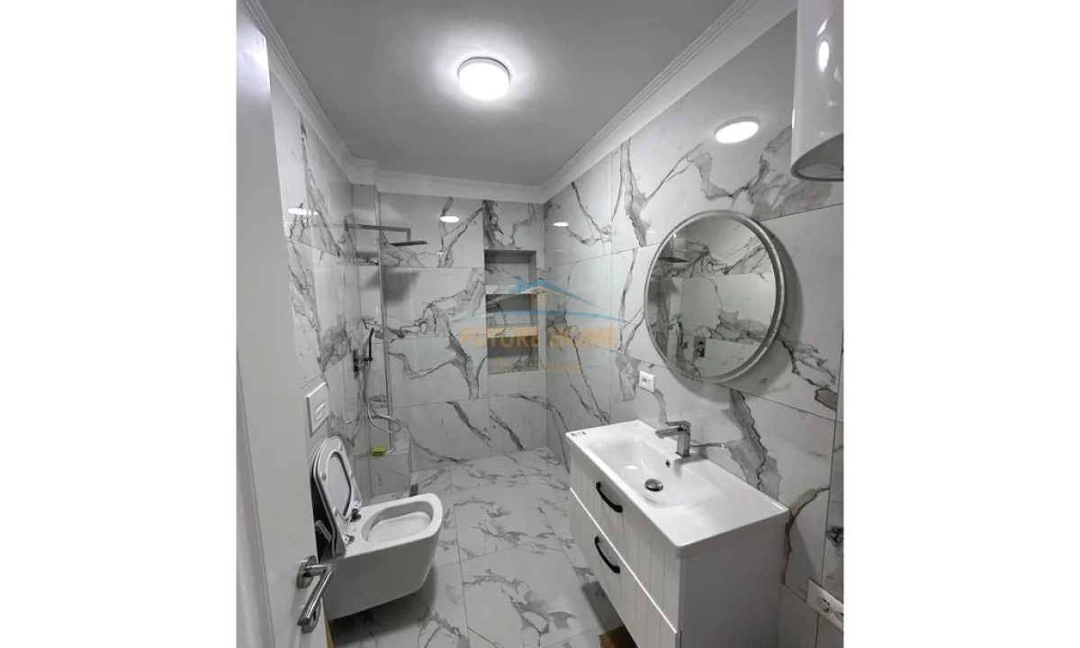 Shtepi ne shitje Apartament ne Tirane, 2+1, Mobilimi Bosh, pa mobiluar, Pagesa 149,000  Euro.