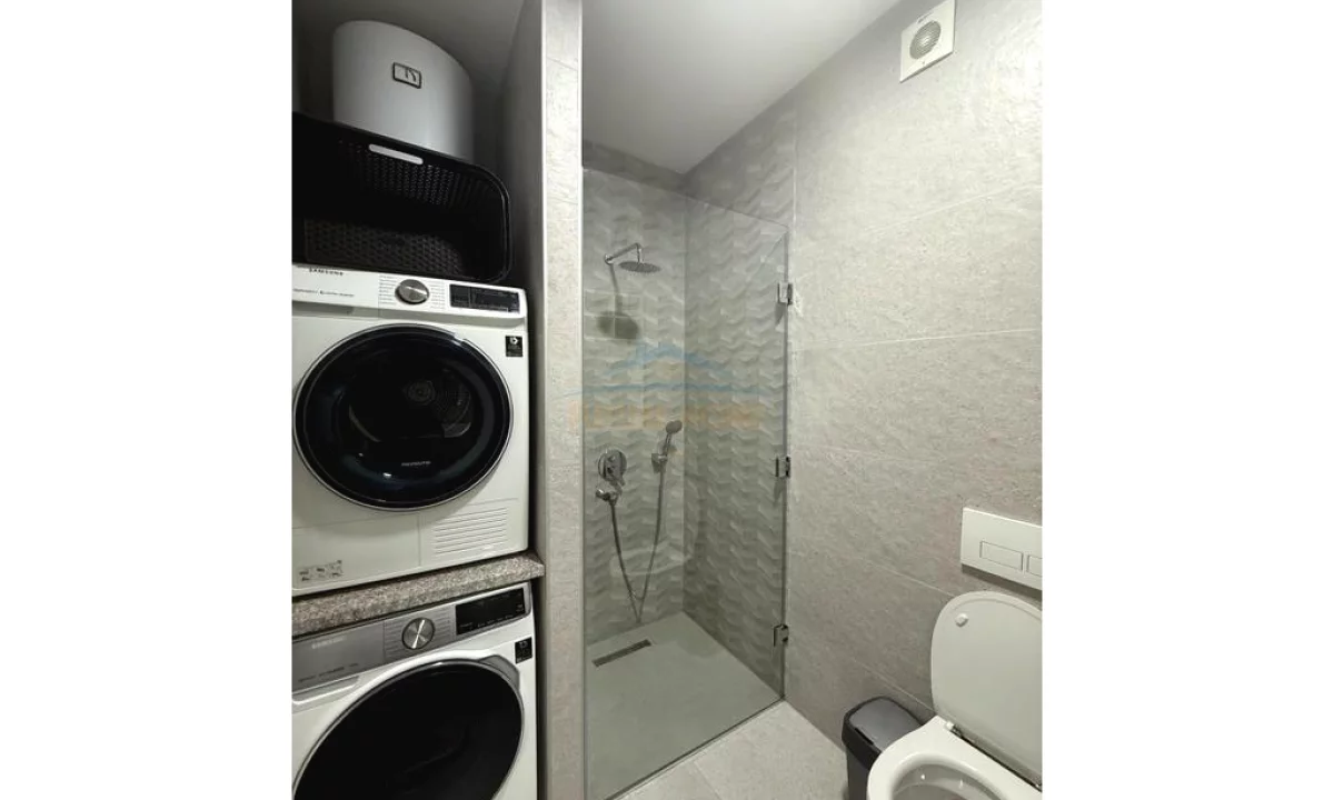 Shtepi ne shitje Apartament ne Tirane, 3+1, Mobilimi E mobiluar, Pagesa 141,000  Euro.