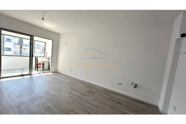 Shitet, apartament 1+1 Unaza e Re ,Tirane.