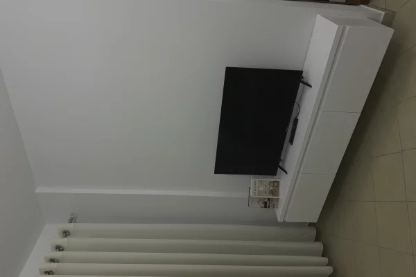 Shtepi me qera Apartament ne Tirane, 1+1, Mobilimi E mobiluar, Pagesa 50,000  Leke.