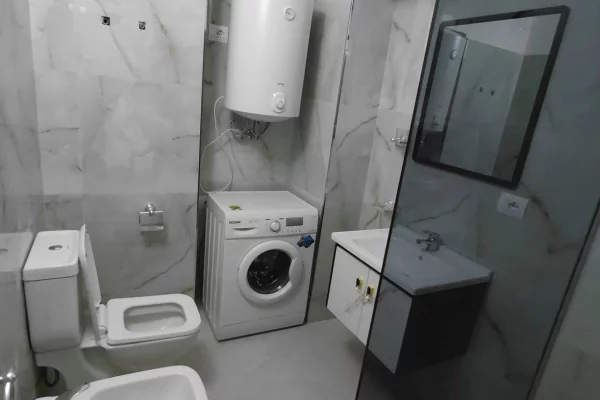 Shtepi me qera Apartament ne Tirane, 1+1, Mobilimi E mobiluar, Pagesa 50,000  Leke.