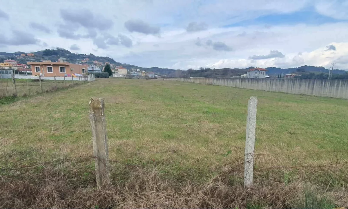 SHITET 10 000 M2 TOKE NE VORE, TIRANE-DURRES
