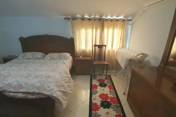 Shtepi ne shitje Vila Luksoze ne Tirane, 6+1, Mobilimi E mobiluar, Pagesa 1,200,000  Euro.