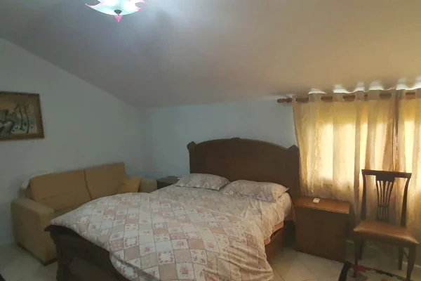 Shtepi ne shitje Vila Luksoze ne Tirane, 6+1, Mobilimi E mobiluar, Pagesa 1,200,000  Euro.