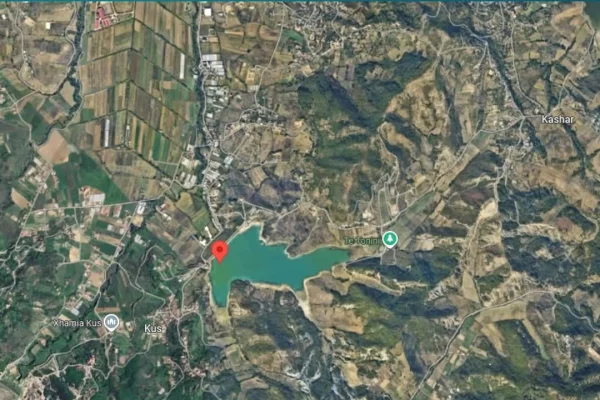 Truall ose Toke ne Tirane - 31,500 Euro