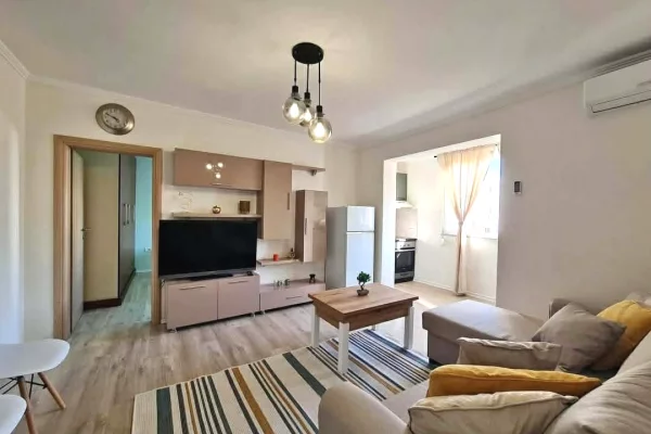 Shtepi ne shitje 1+1 ne Tirane - 8,800,000 Leke