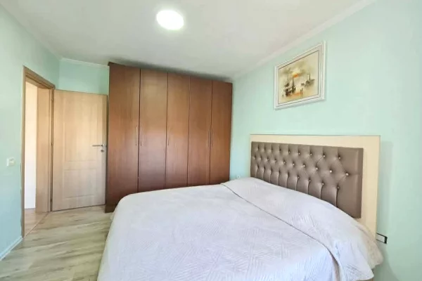Shtepi ne shitje Apartament ne Tirane, 1+1, Mobilimi E mobiluar, Pagesa 8,800,000  Leke.