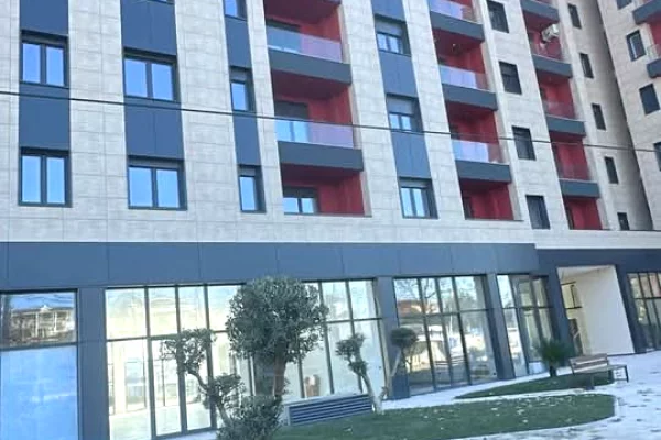Shtepi me qera Apartament ne Tirane, 2+1, Mobilimi E mobiluar, Pagesa 700  Euro.