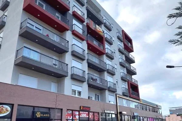 Ambient biznesi ne shitje 1+1 ne Tirane - 2,500 Euro