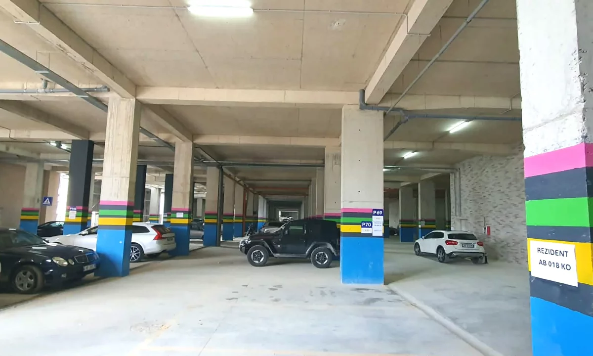 POST PARKIMI - PER SHITJE - KODRA E DIELLIT 2, TIRANE