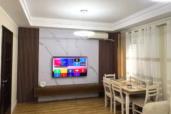 Shtepi ne shitje Apartament ne Tirane, 2+1, Mobilimi E mobiluar, Pagesa 16,700,000  Leke.