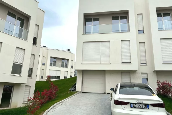 Shtepi me qera 4+1 ne Tirane - 1,300 Euro