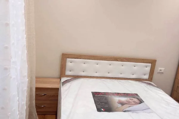 Shtepi me qera Shtepi Private ne Tirane, 2+1, Mobilimi E mobiluar, Pagesa 35,000  Leke.