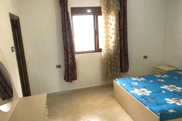 Shtepi me qera Shtepi Private ne Tirane, 2+1, Mobilimi E mobiluar, Pagesa 35,000  Leke.