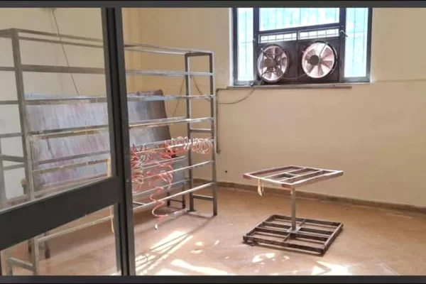 SHITET TRUALL 3000 M2 + NDERTESE 2 KATE - RRUGA E ARBERIT, FERRAJ 