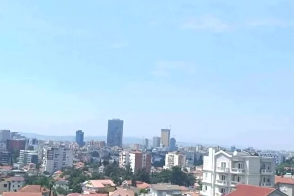 Shtepi me qera Vila Luksoze ne Tirane, 6+1, Mobilimi Bosh, pa mobiluar, Pagesa 2,500  Euro.