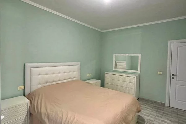 Shtepi me qera Apartament ne Tirane, 2+1, Mobilimi E mobiluar, Pagesa 65,000  Leke.
