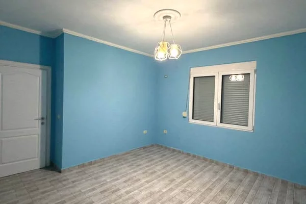 Shtepi me qera Apartament ne Tirane, 2+1, Mobilimi E mobiluar, Pagesa 65,000  Leke.