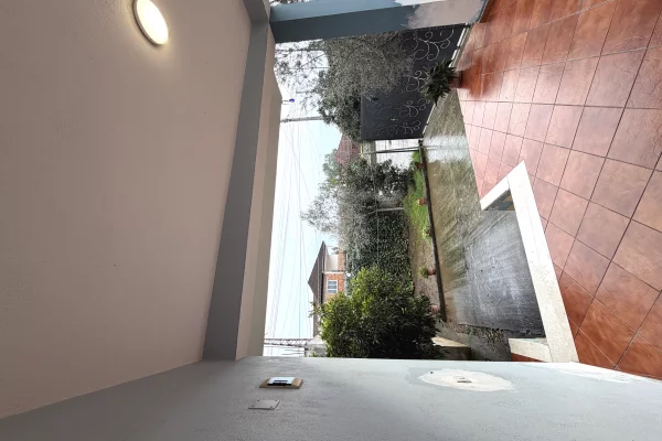 Shtepi me qera Shtepi Private ne Tirane, 2+1, Mobilimi E mobiluar, Pagesa 450  Euro.