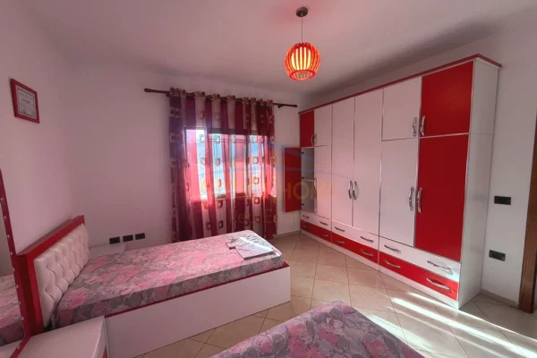 Shtepi me qera Apartament ne Tirane, 2+1, Mobilimi E mobiluar, Pagesa 420  Euro.