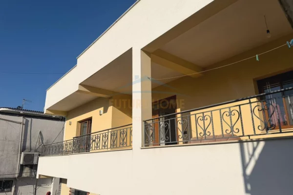 Shtepi me qera 2+1 ne Tirane - 420 Euro