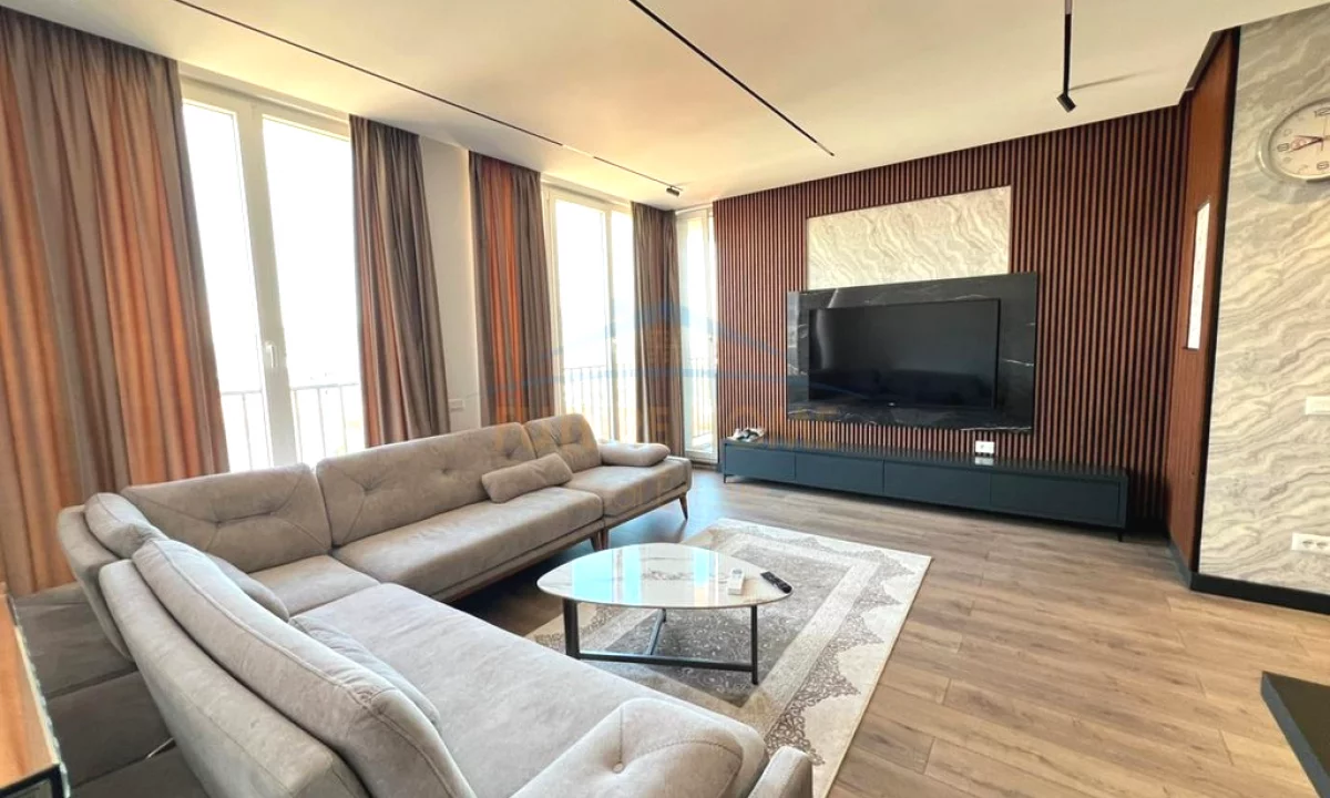 Shtepi me qera Apartament ne Tirane, 1+1, Mobilimi E mobiluar, Pagesa 800  Euro.